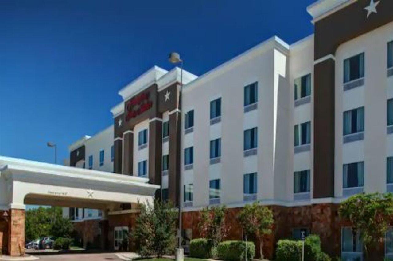 Hampton Inn & Suites Boerne Bagian luar foto