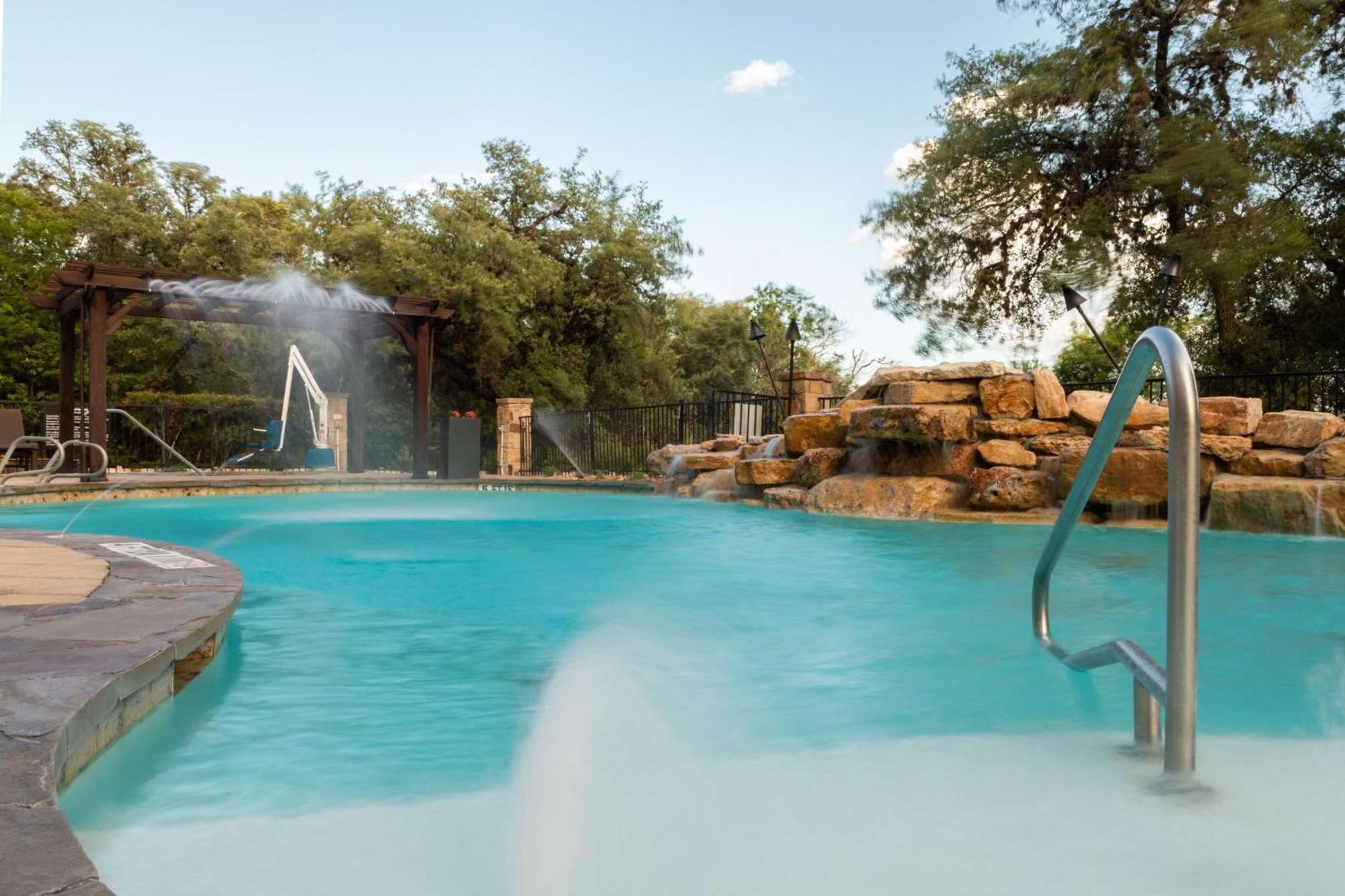 Hampton Inn & Suites Boerne Bagian luar foto